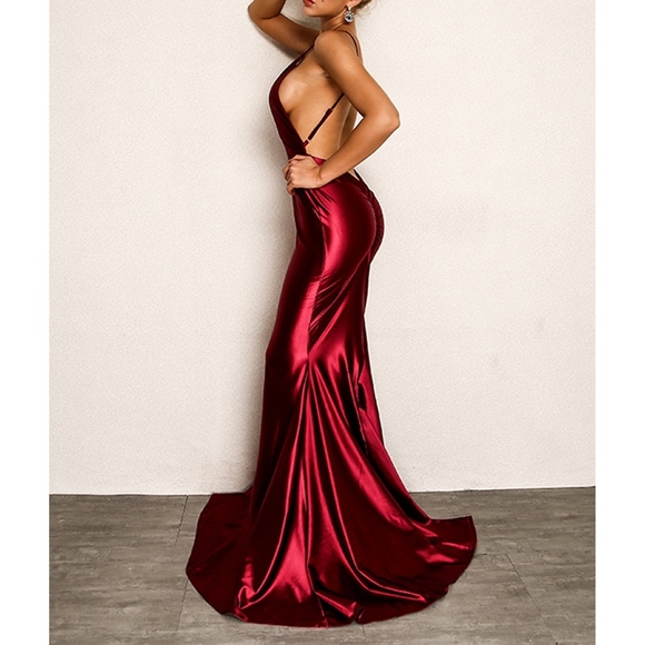 Red Plunge Open Back Mermaid Evening Satin Dress - Picture 3 of 8